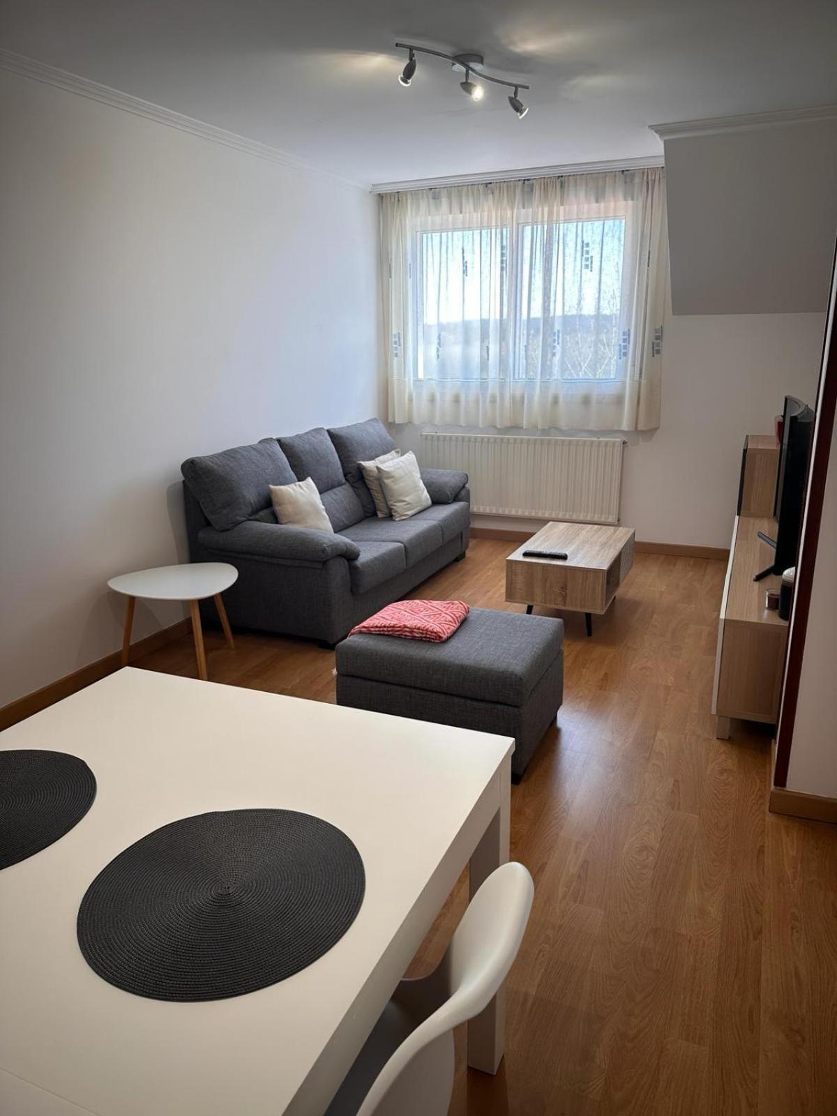 Piso Oroso No Camino Apartment Сигуейро Екстериор снимка